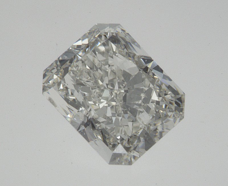 0.9 Carat Radiant Cut Natural Diamond