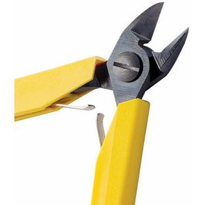 Lindstrom snips new arrivals