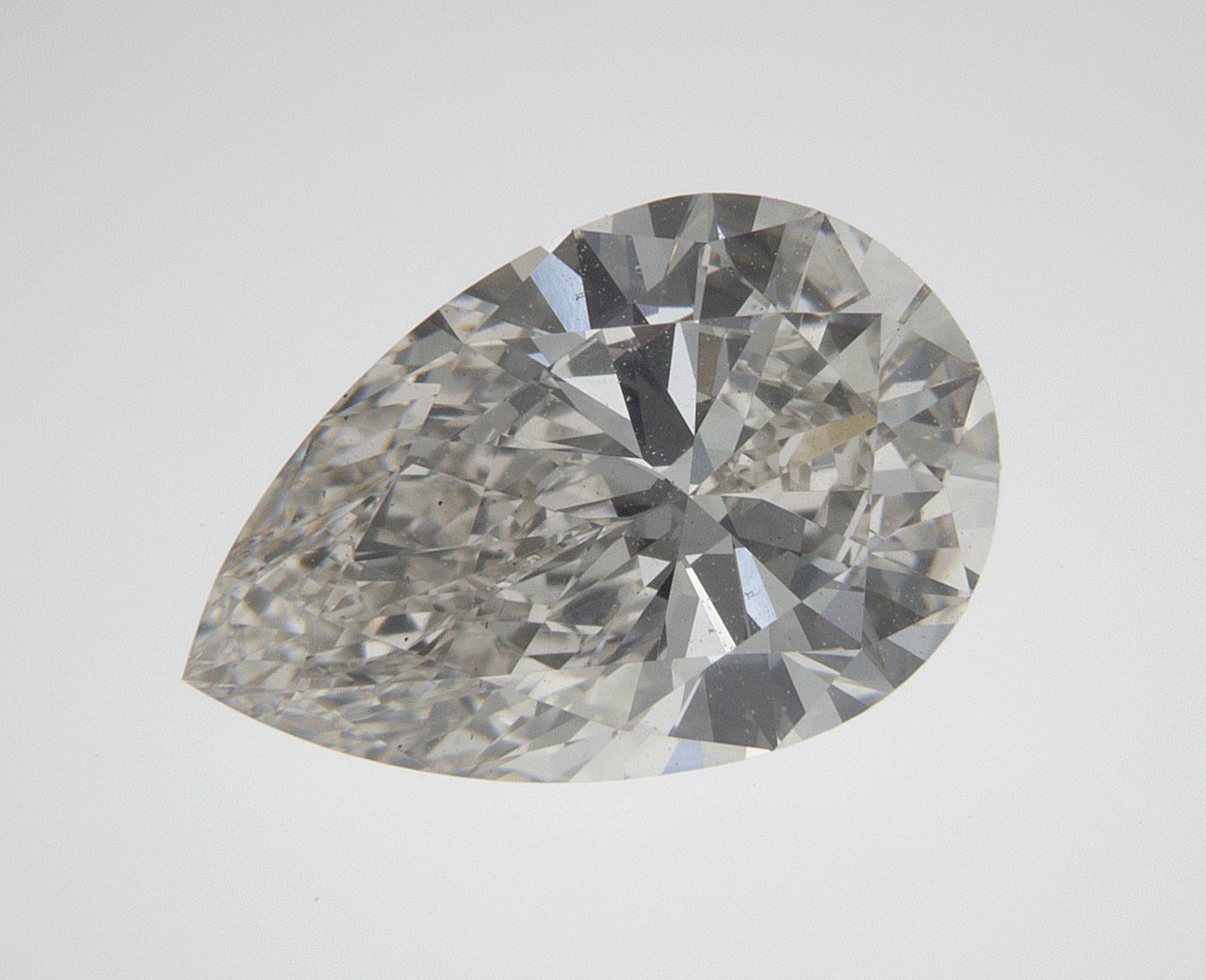 2.29 CT Pear Lab-Grown Diamond Surrey Vancouver Canada Langley Burnaby Richmond