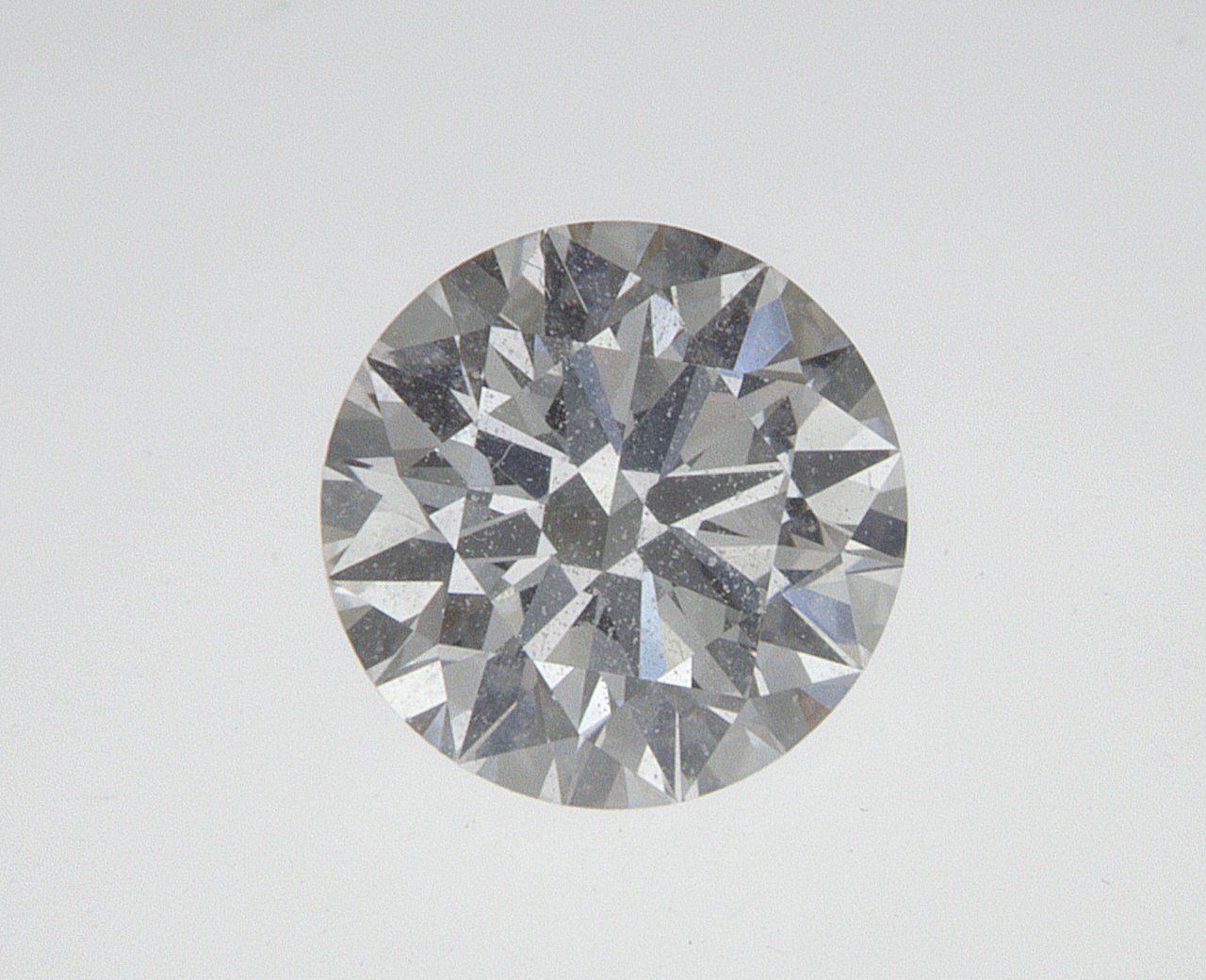 0.7 CT Round Natural Diamond Surrey Vancouver Canada Langley Burnaby Richmond