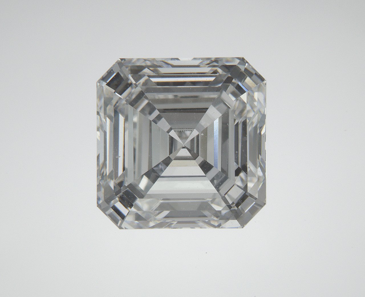 4.25 CT Asscher Lab-Grown Diamond Surrey Vancouver Canada Langley Burnaby Richmond