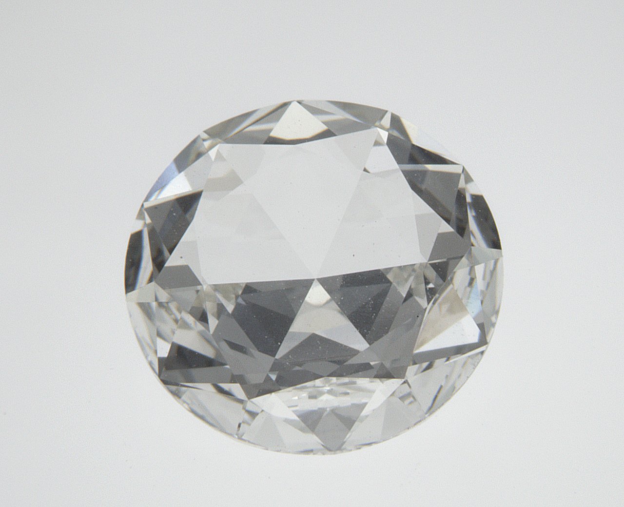 1.41 CT Round Lab-Grown Diamond Surrey Vancouver Canada Langley Burnaby Richmond