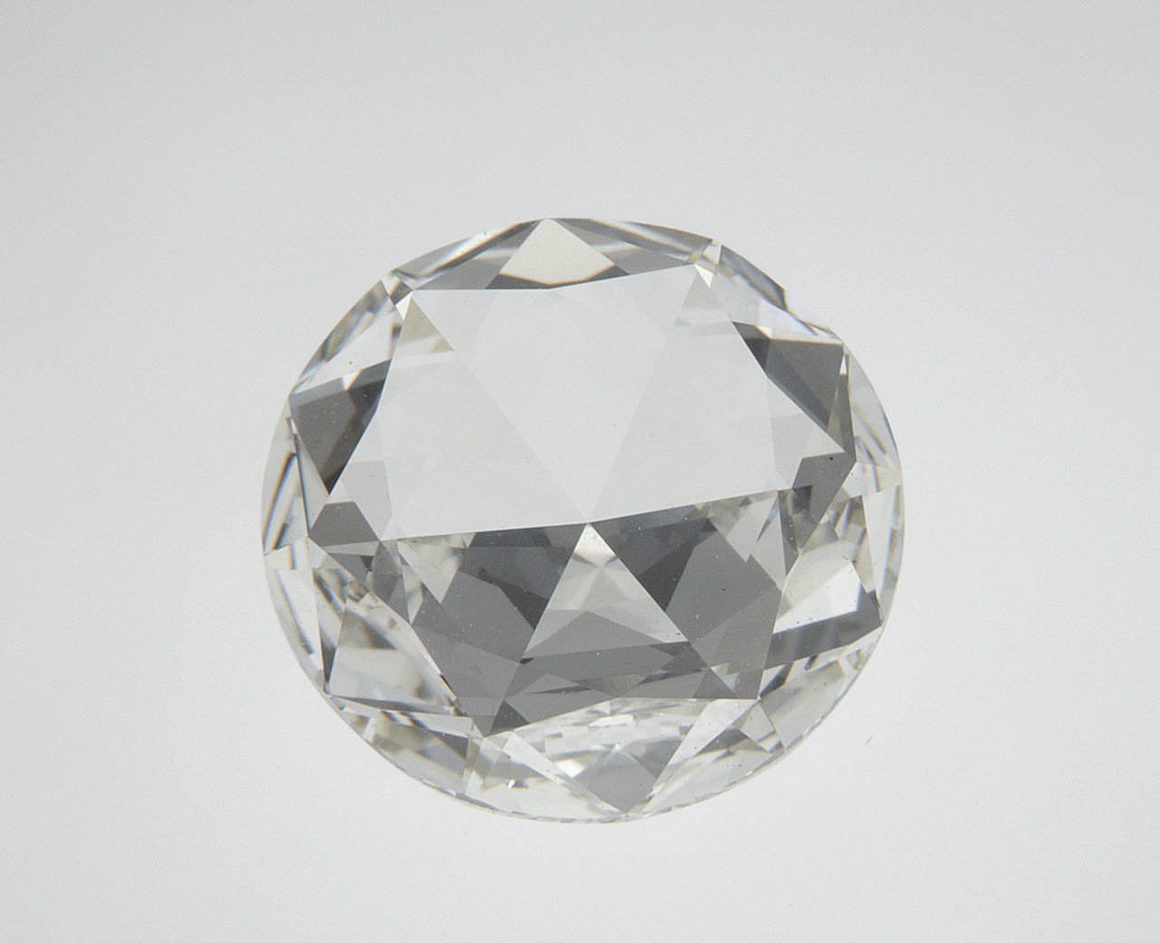 1.83 CT Round Lab-Grown Diamond Surrey Vancouver Canada Langley Burnaby Richmond