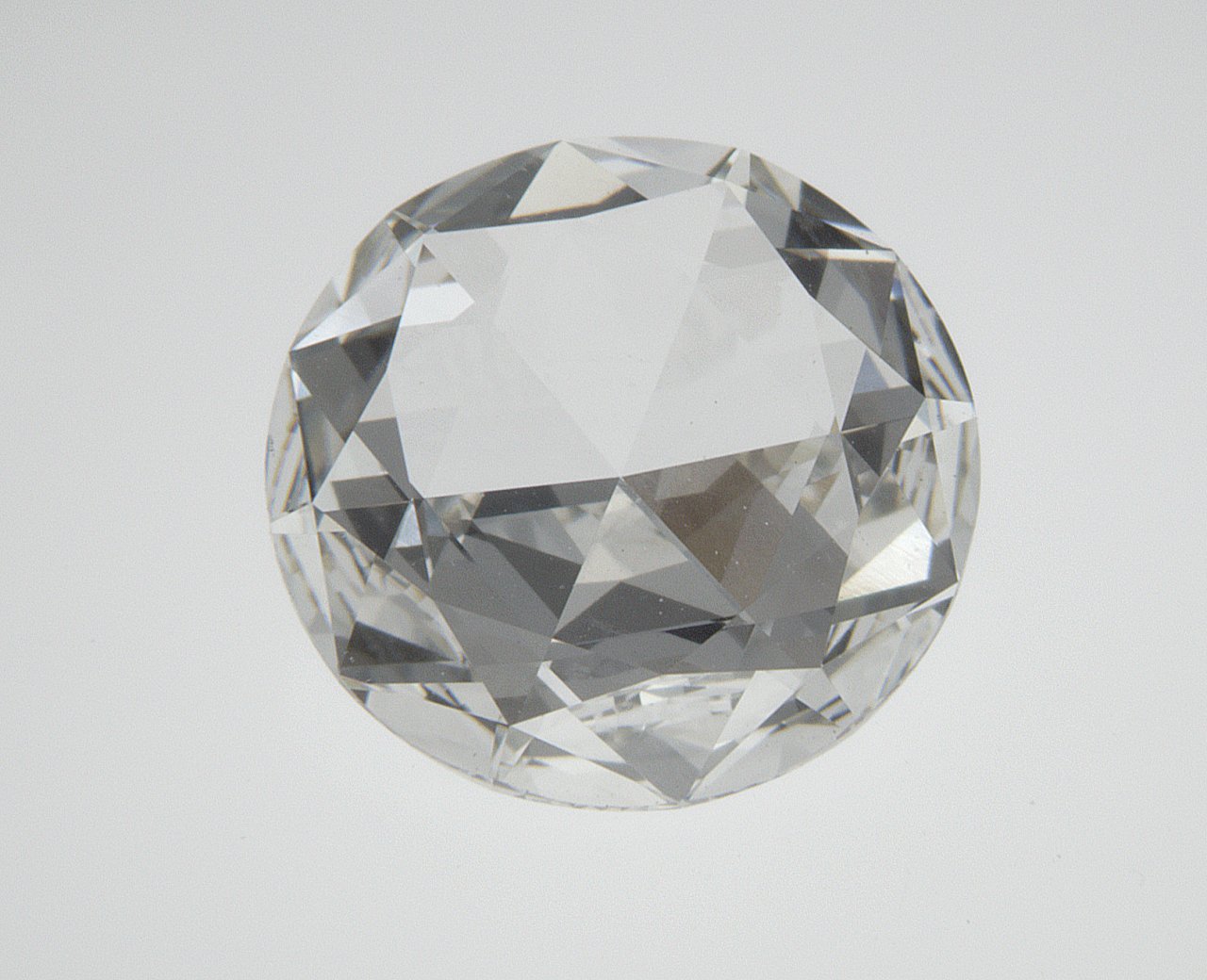 1.57 CT Round Lab-Grown Diamond Surrey Vancouver Canada Langley Burnaby Richmond