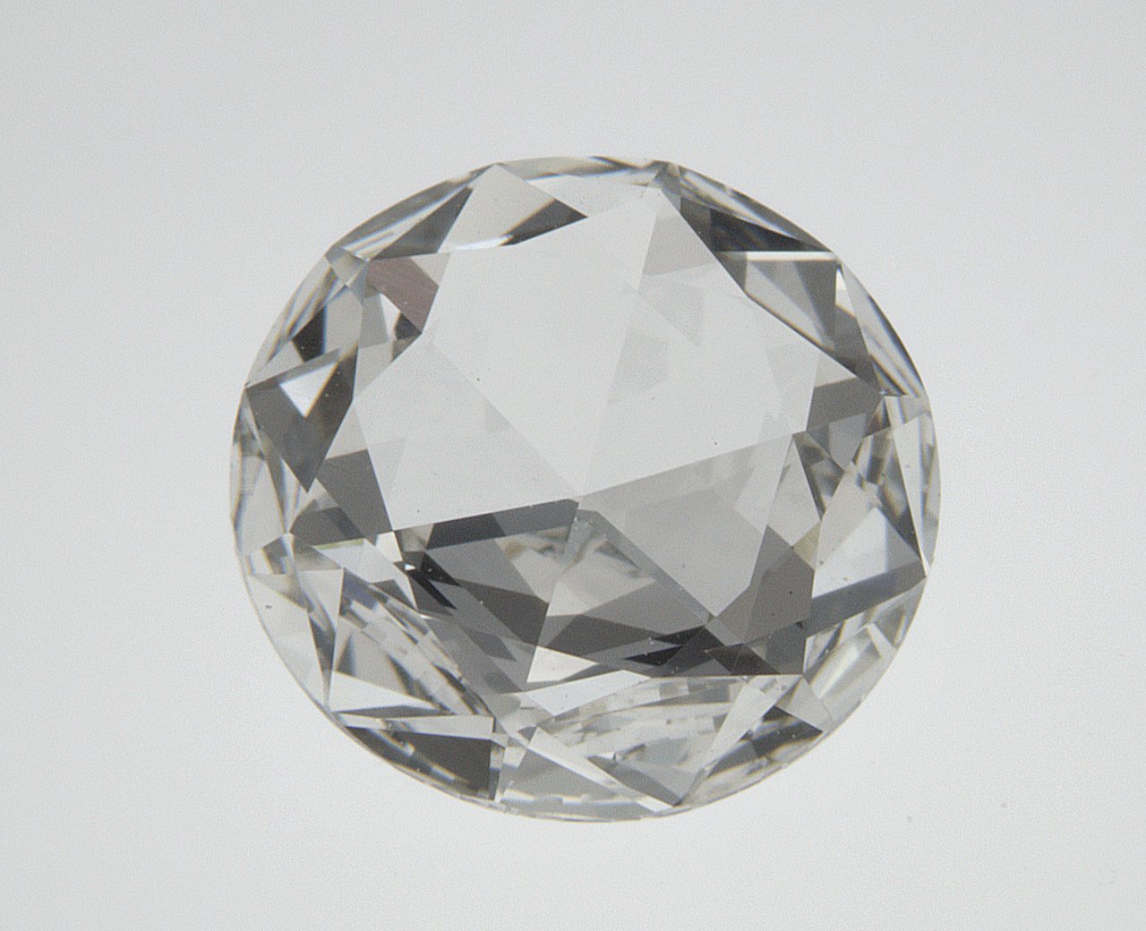 1.33 CT Round Lab-Grown Diamond Surrey Vancouver Canada Langley Burnaby Richmond