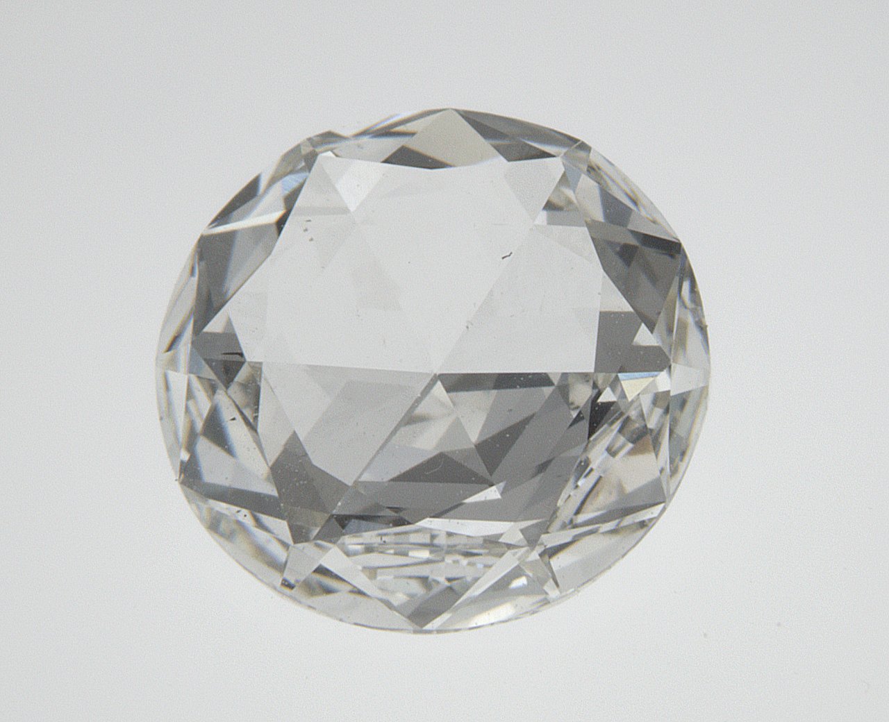 1.37 CT Round Lab-Grown Diamond Surrey Vancouver Canada Langley Burnaby Richmond