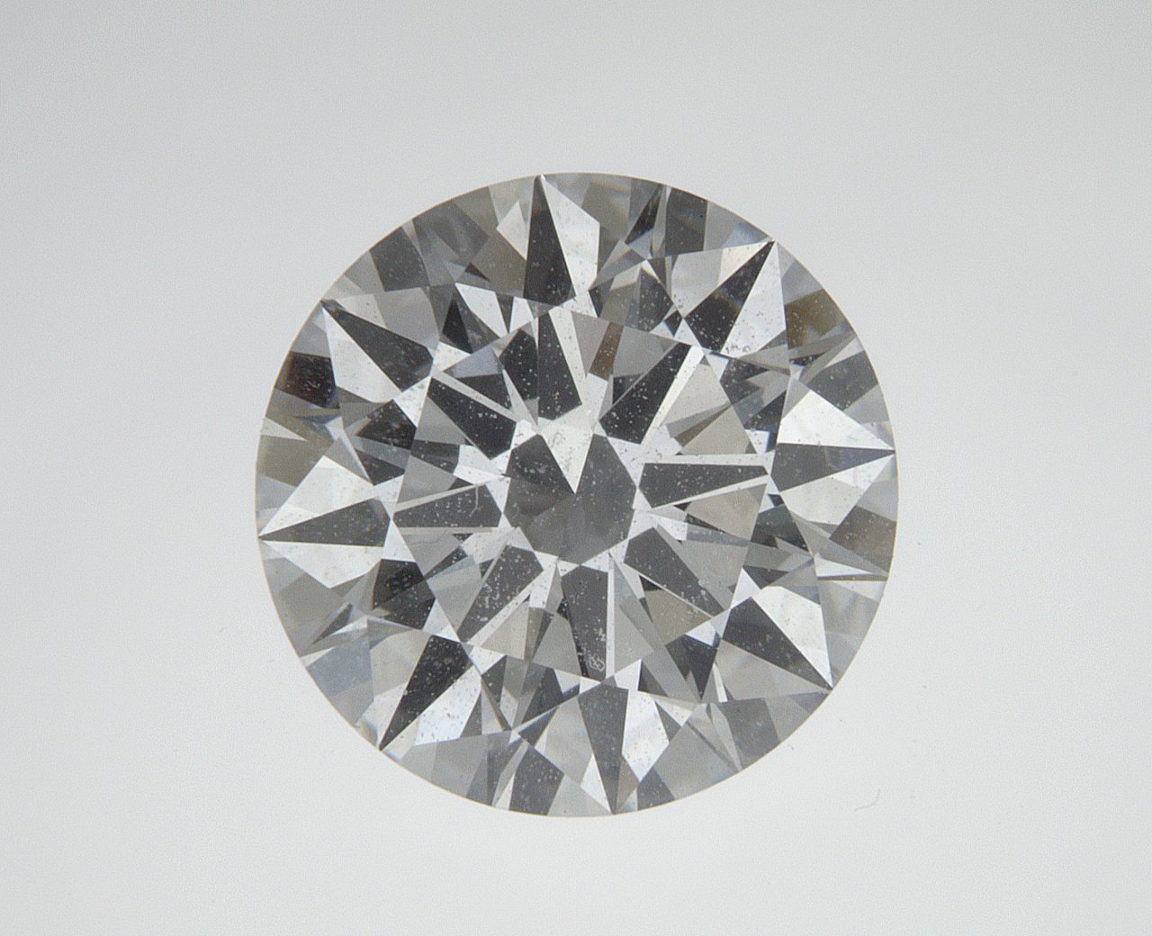 2.41 CT Round Lab-Grown Diamond Surrey Vancouver Canada Langley Burnaby Richmond