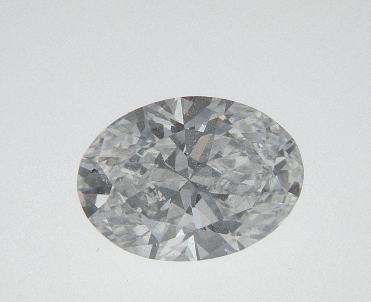 0.9 CT Oval Lab-Grown Diamond Surrey Vancouver Canada Langley Burnaby Richmond