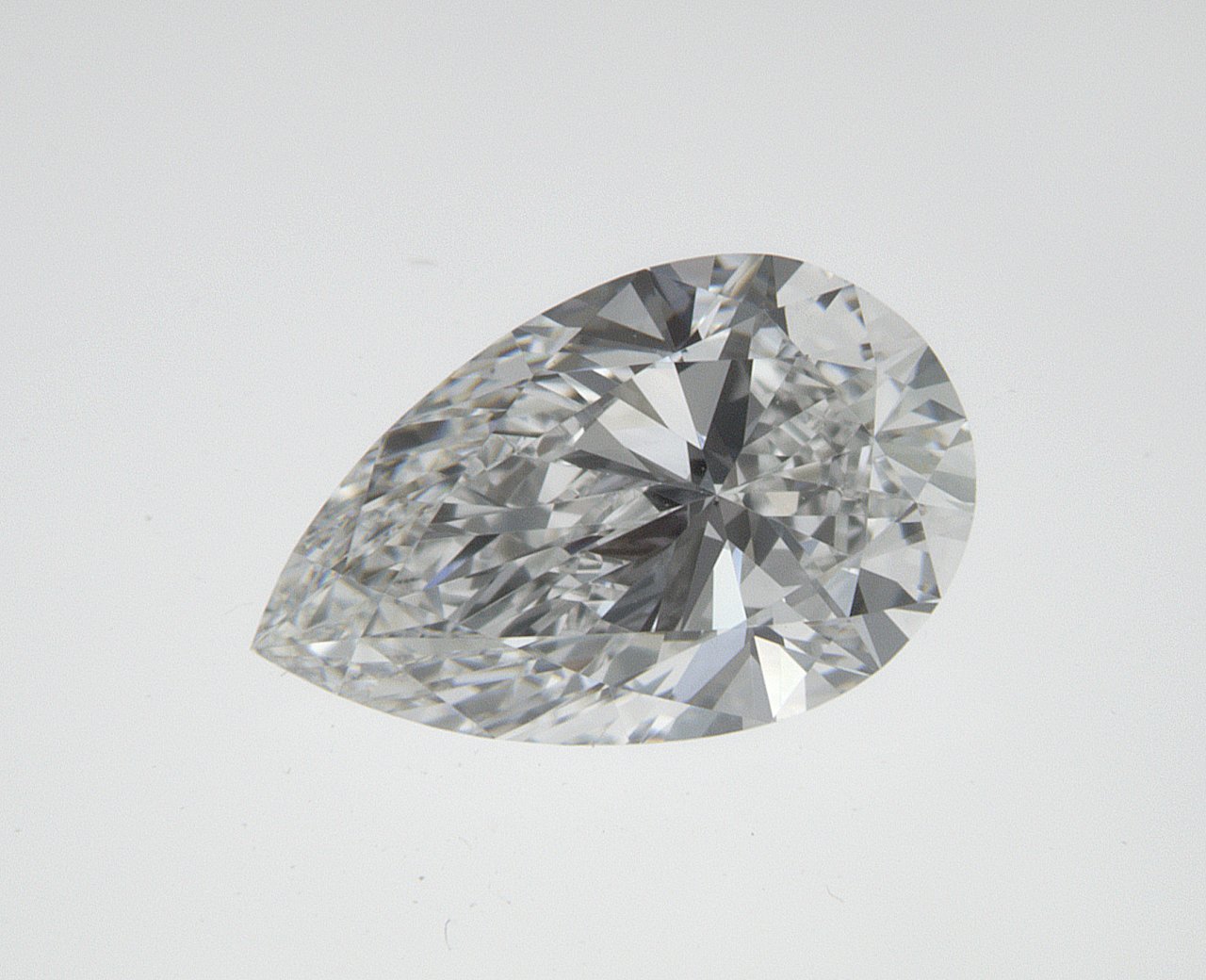 1.04 CT Pear Lab-Grown Diamond Surrey Vancouver Canada Langley Burnaby Richmond