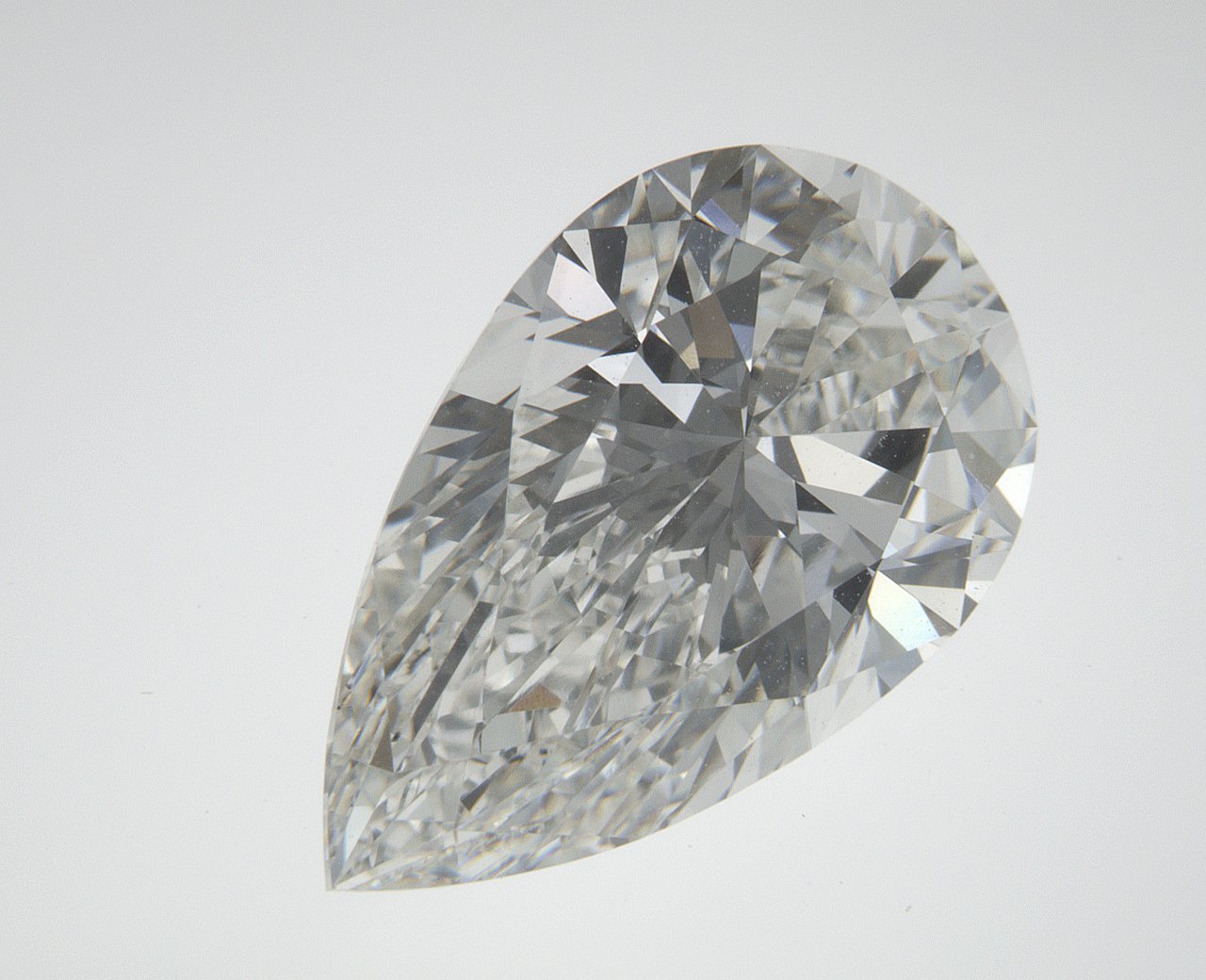 4.1 CT Pear Lab-Grown Diamond Surrey Vancouver Canada Langley Burnaby Richmond