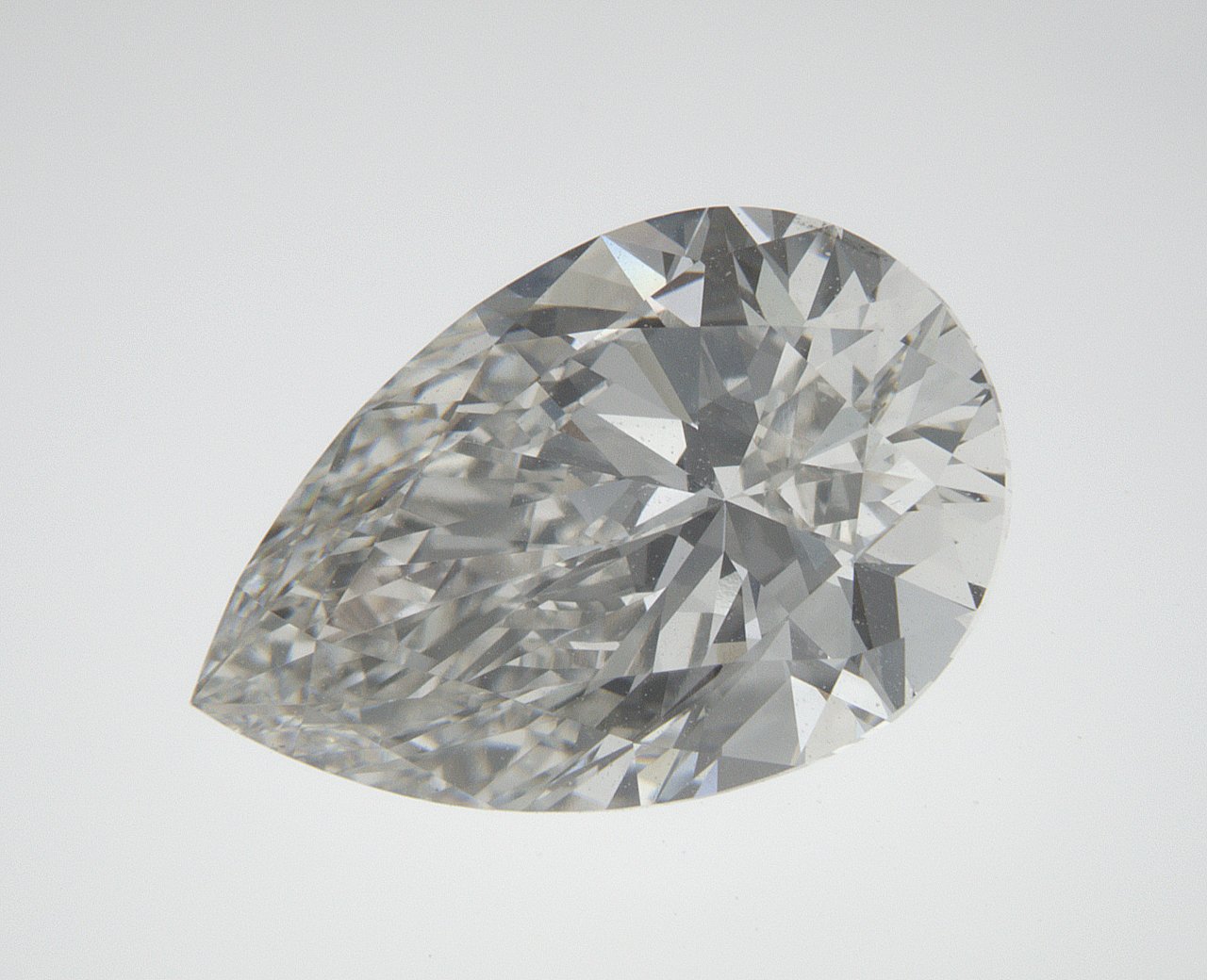 3.22 CT Pear Lab-Grown Diamond Surrey Vancouver Canada Langley Burnaby Richmond