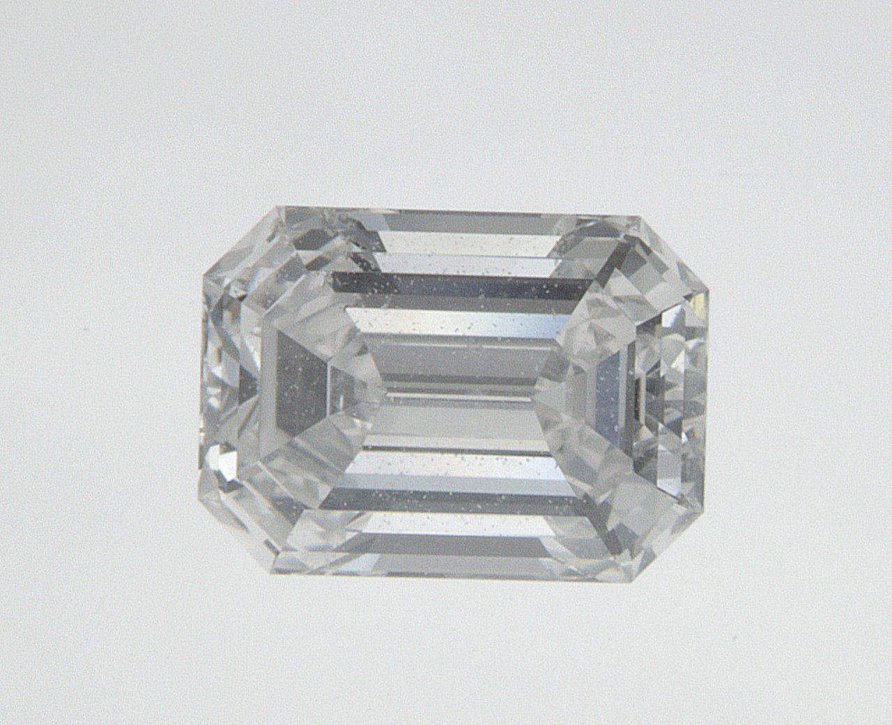 0.7 CT Emerald Natural Diamond Surrey Vancouver Canada Langley Burnaby Richmond