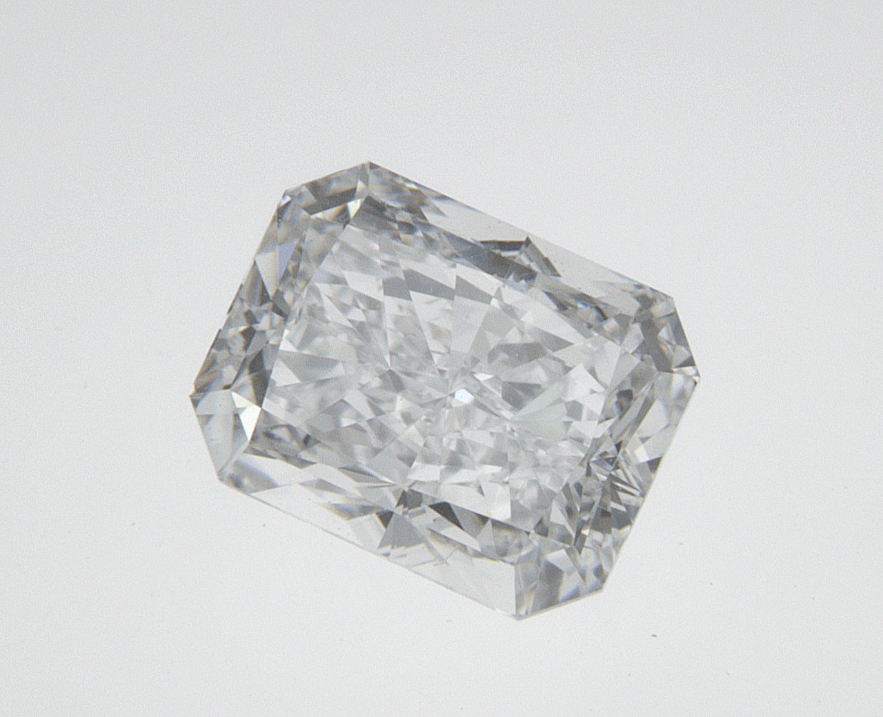 1 Carat Radiant Cut Natural Diamond