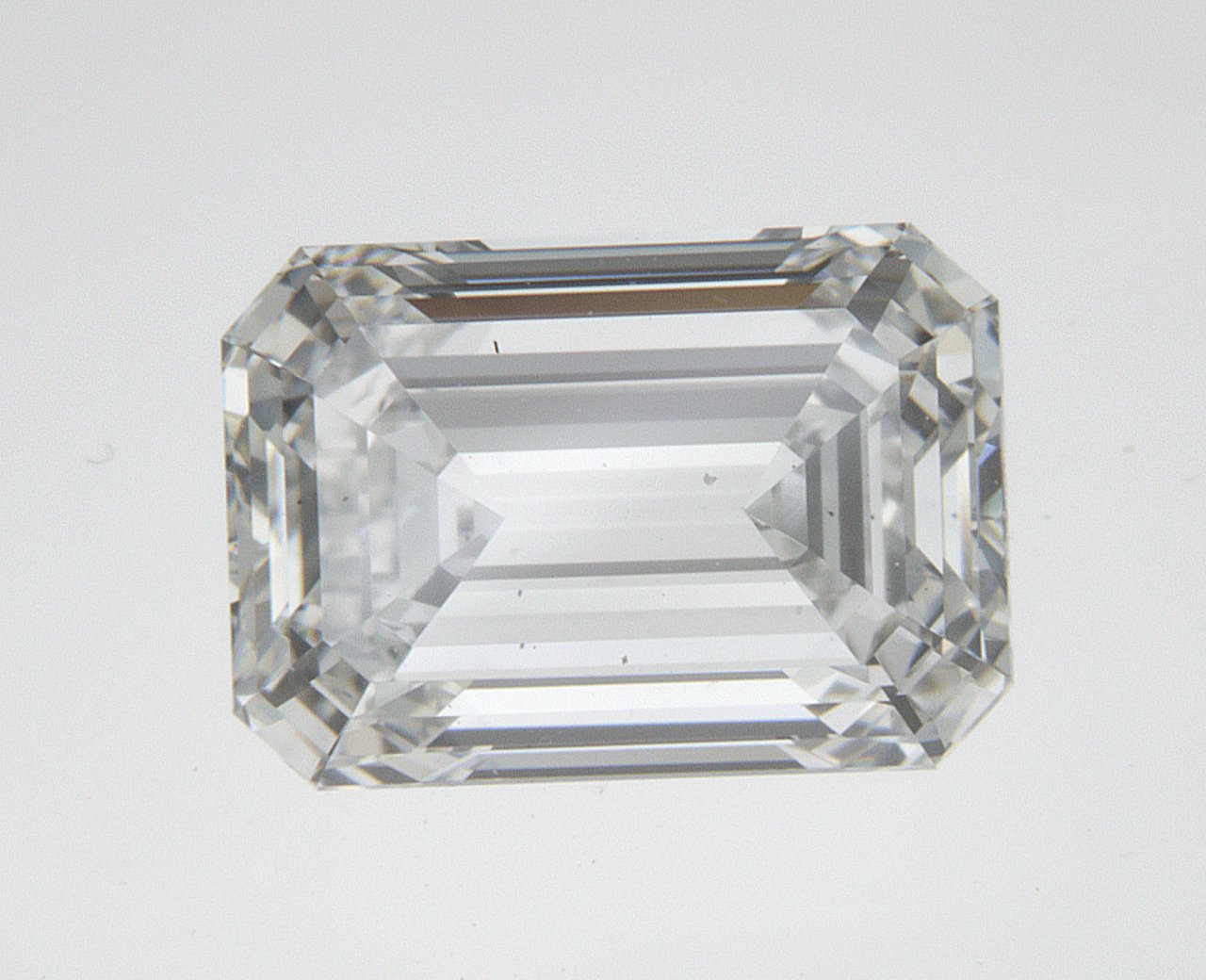 1.69 CT Emerald Lab-Grown Diamond Surrey Vancouver Canada Langley Burnaby Richmond