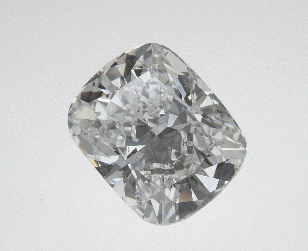 1.5 CT Elongatedcushion Lab-Grown Diamond Surrey Vancouver Canada Langley Burnaby Richmond