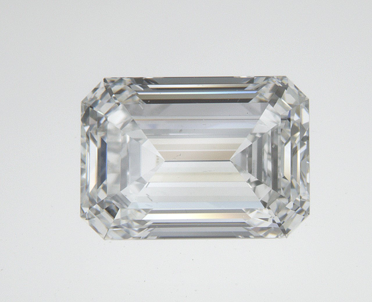 1.5 CT Emerald Lab-Grown Diamond Surrey Vancouver Canada Langley Burnaby Richmond