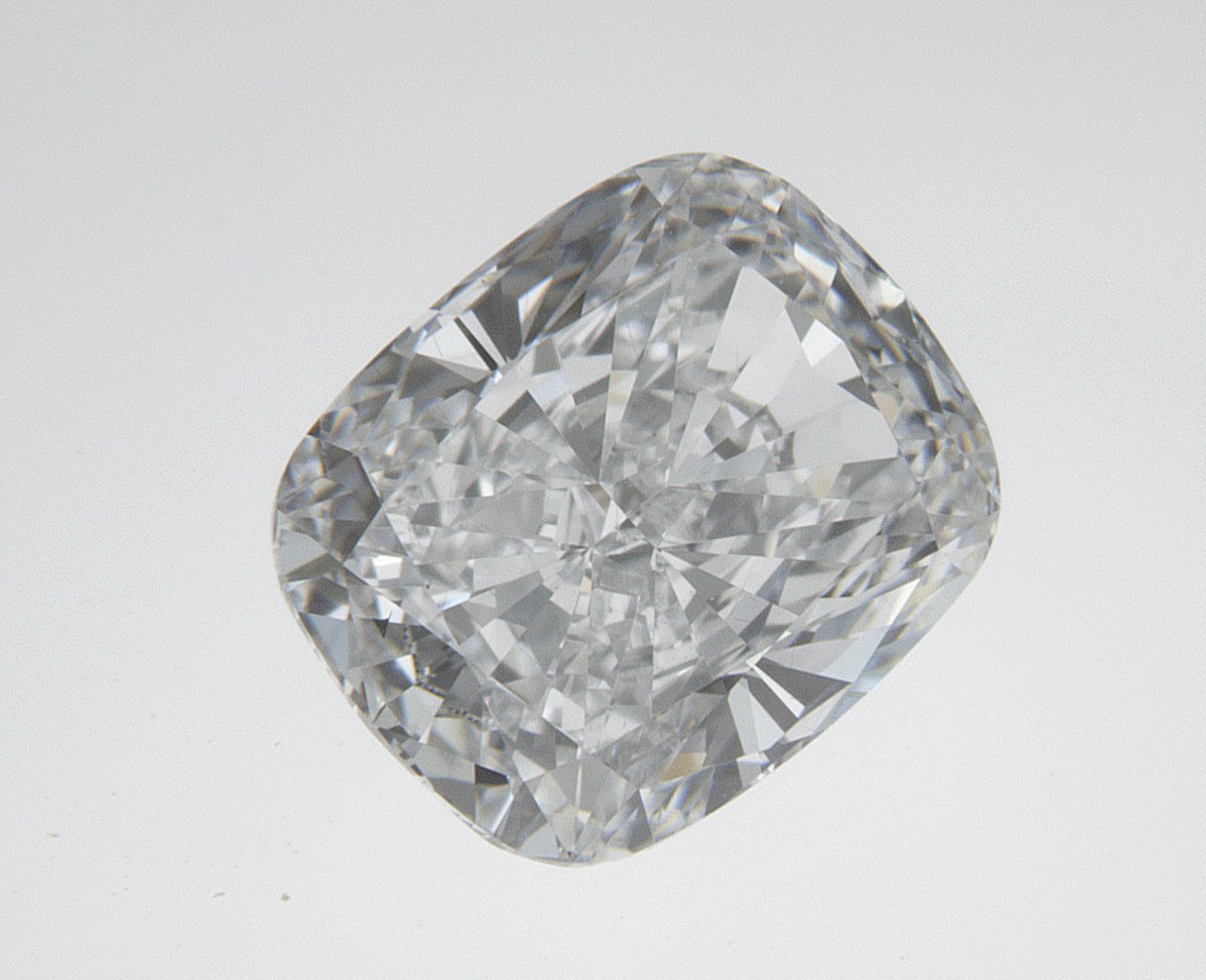1.52 CT Elongatedcushion Lab-Grown Diamond Surrey Vancouver Canada Langley Burnaby Richmond