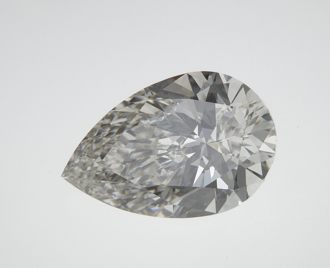 1.59 CT Pear Lab-Grown Diamond Surrey Vancouver Canada Langley Burnaby Richmond