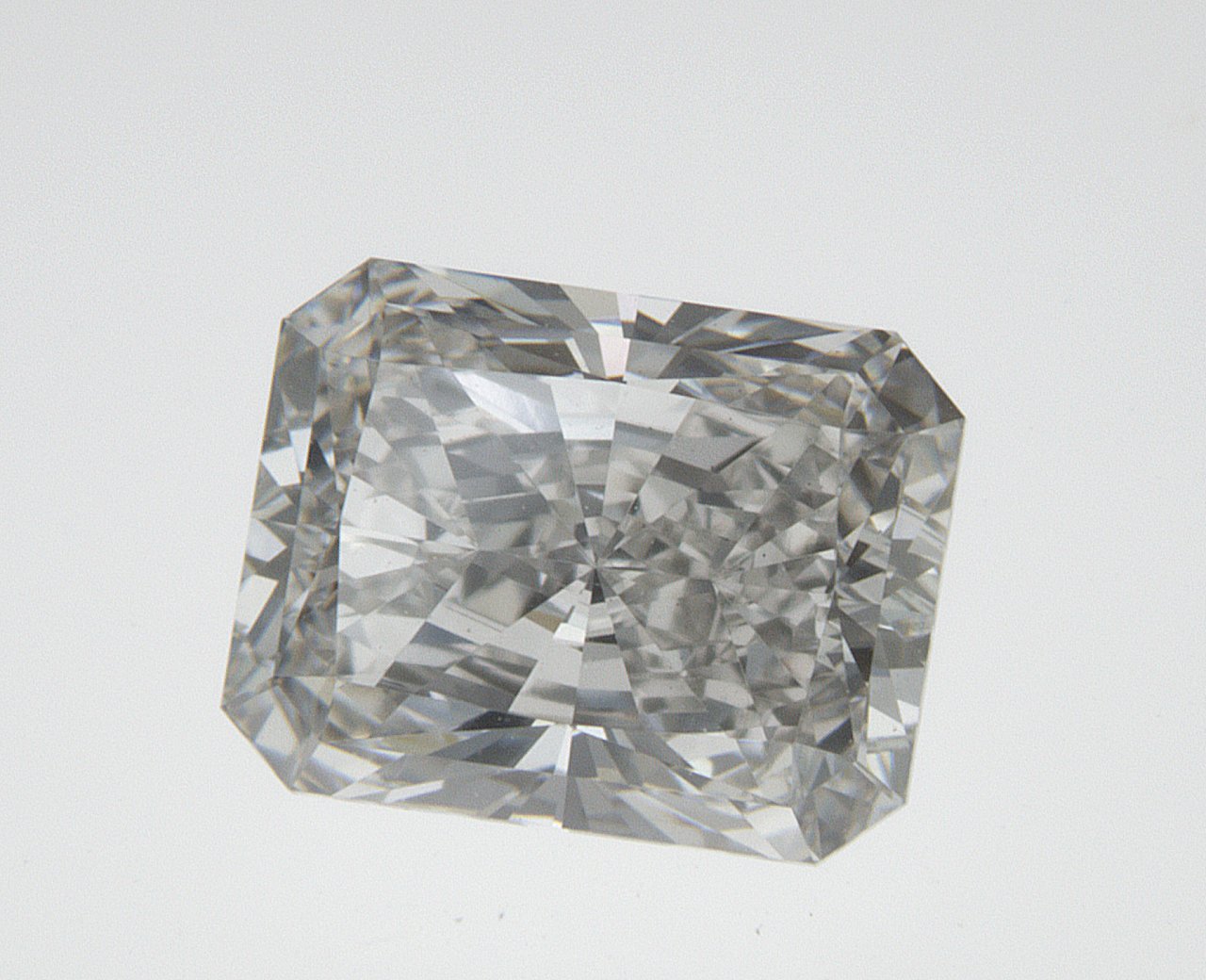 1.24 CT Radiant Lab-Grown Diamond Surrey Vancouver Canada Langley Burnaby Richmond