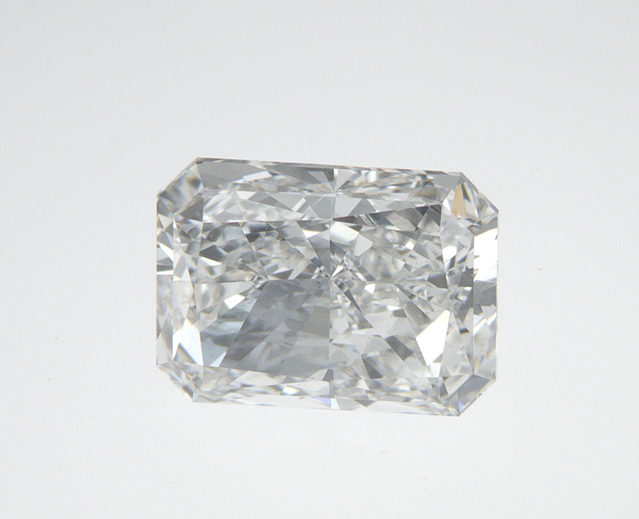 1.24 CT Radiant Lab-Grown Diamond Surrey Vancouver Canada Langley Burnaby Richmond