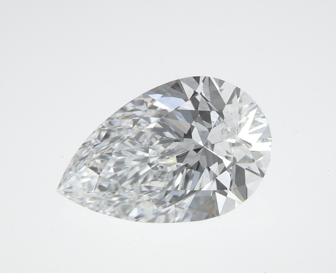 0.95 CT Pear Lab-Grown Diamond Surrey Vancouver Canada Langley Burnaby Richmond