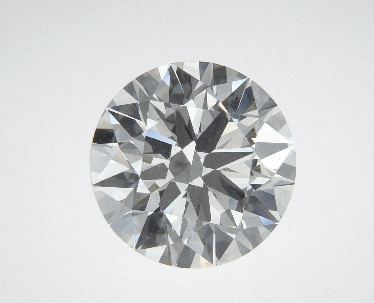 4.13 CT Round Lab-Grown Diamond Surrey Vancouver Canada Langley Burnaby Richmond