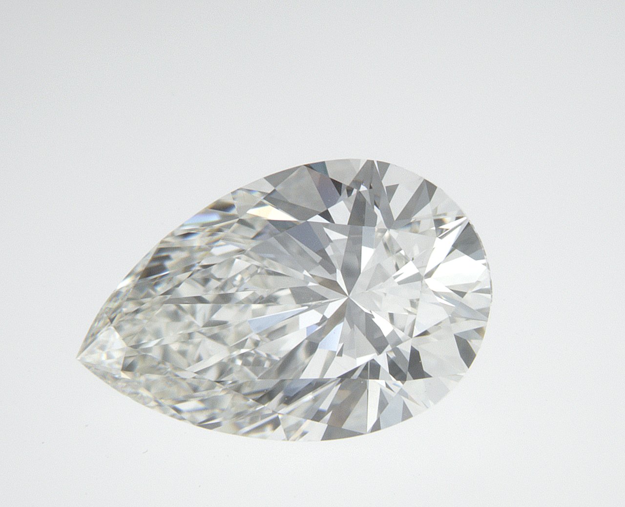 1.7 CT Pear Lab-Grown Diamond Surrey Vancouver Canada Langley Burnaby Richmond