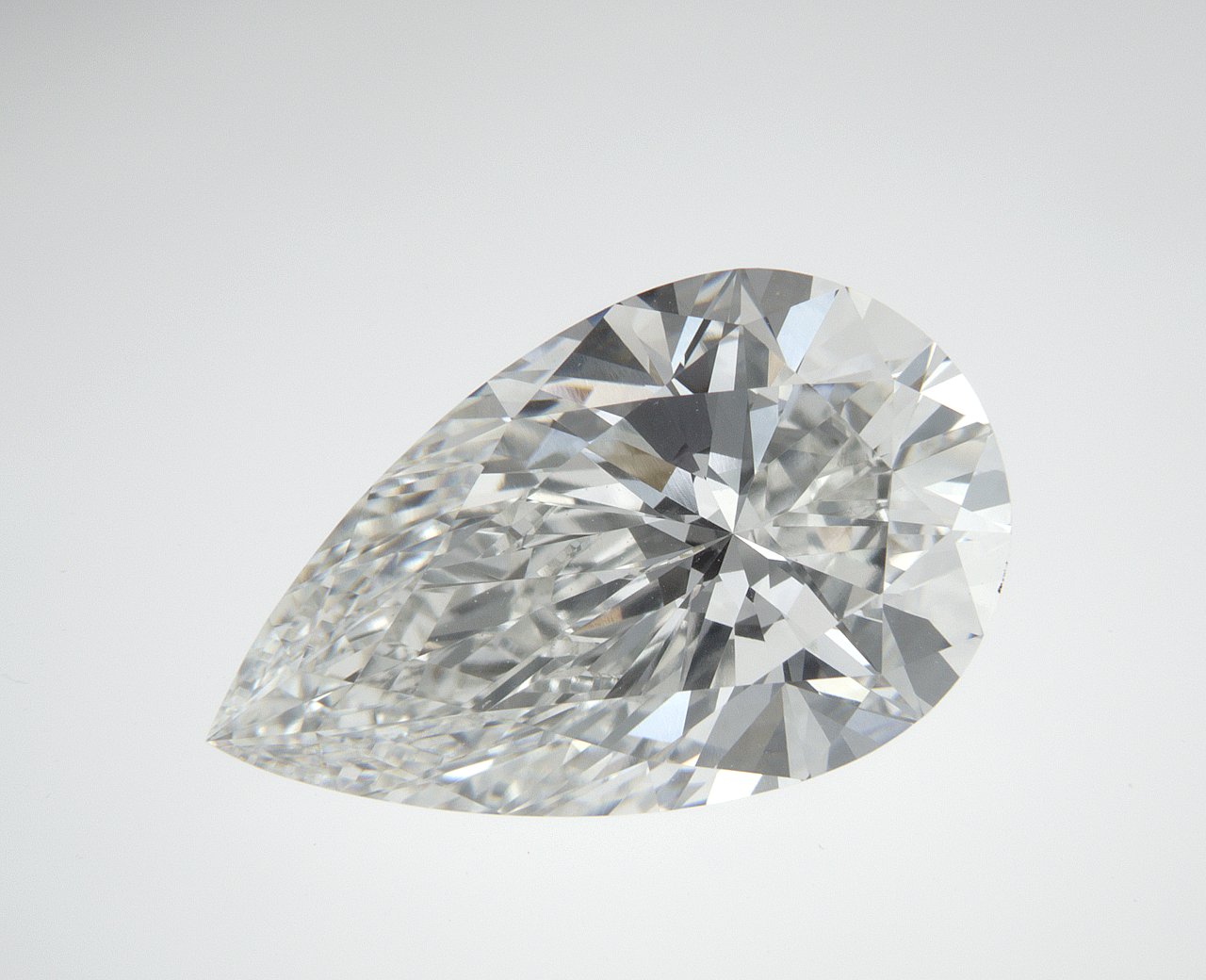 5.1 CT Pear Lab-Grown Diamond Surrey Vancouver Canada Langley Burnaby Richmond