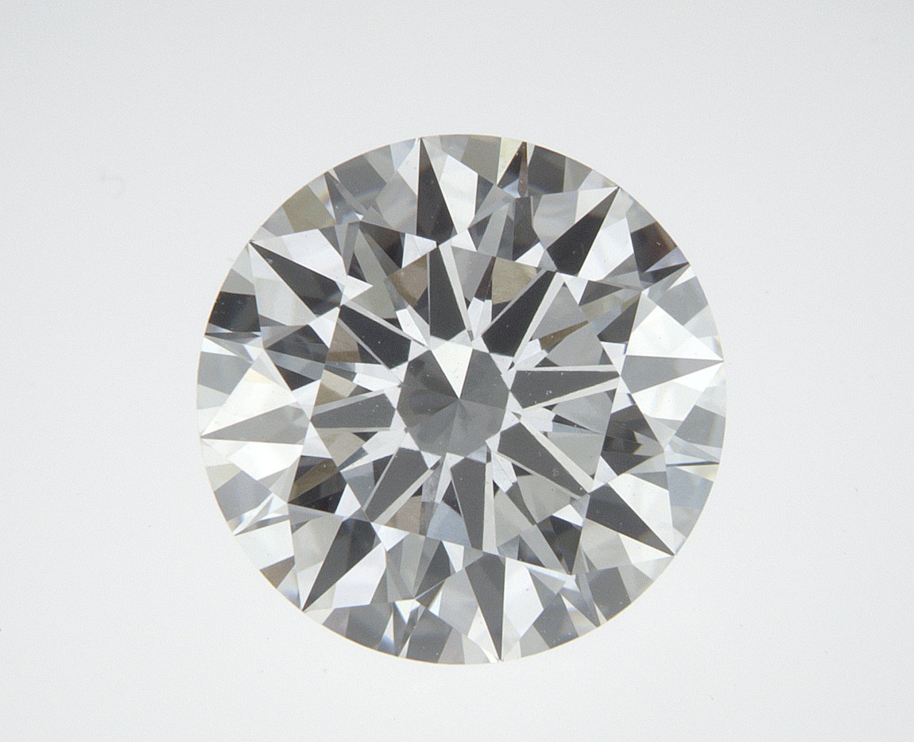 2.57 CT Round Lab-Grown Diamond Surrey Vancouver Canada Langley Burnaby Richmond