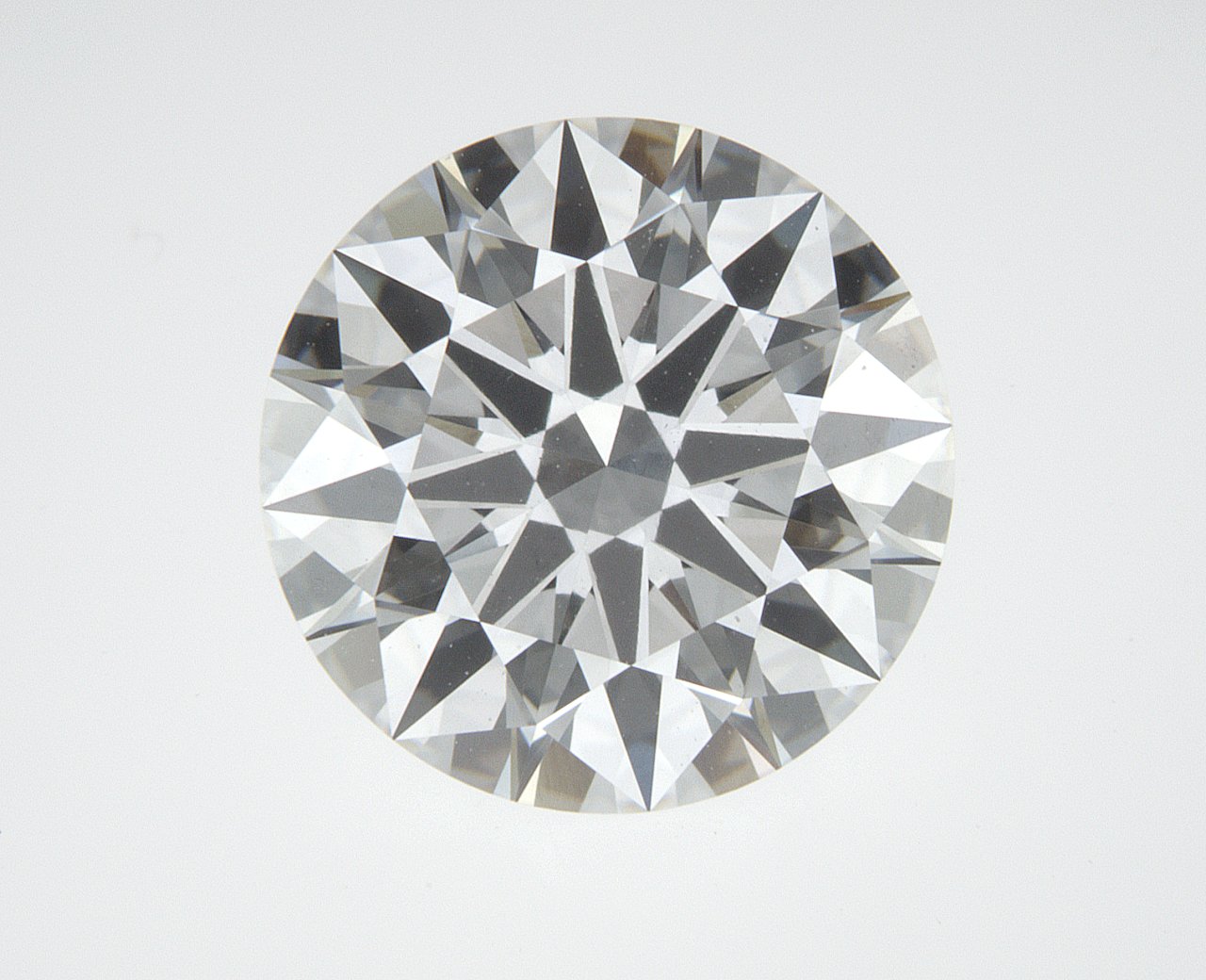 2.56 CT Round Lab-Grown Diamond Surrey Vancouver Canada Langley Burnaby Richmond