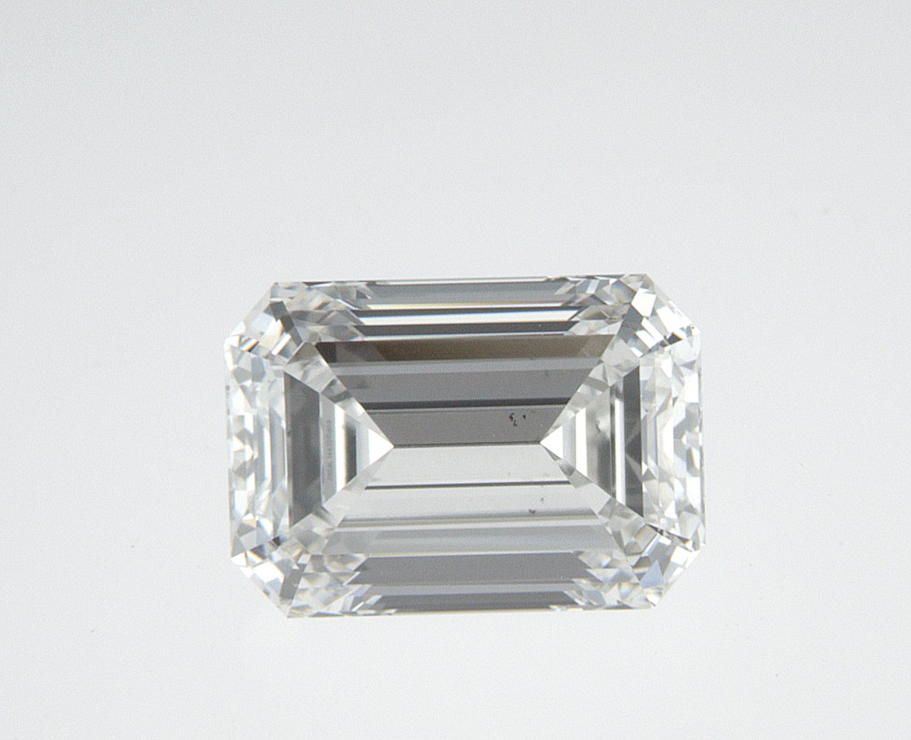 0.91 Carat Emerald Cut Natural Diamond