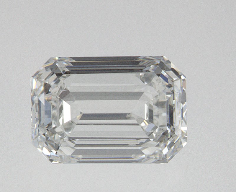 0.9 CT Emerald Natural Diamond Surrey Vancouver Canada Langley Burnaby Richmond
