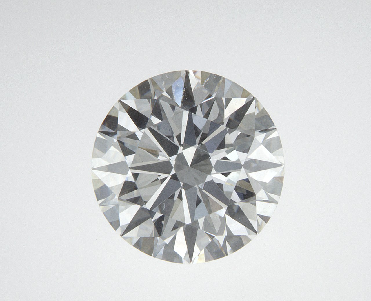 2.59 CT Round Lab-Grown Diamond Surrey Vancouver Canada Langley Burnaby Richmond