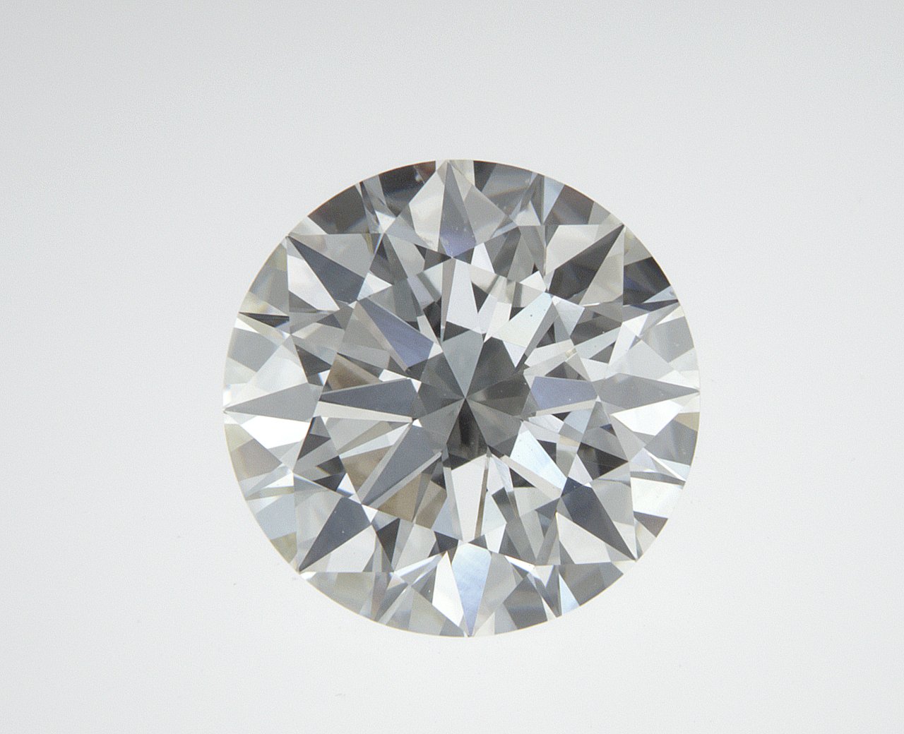 2.65 CT Round Lab-Grown Diamond Surrey Vancouver Canada Langley Burnaby Richmond