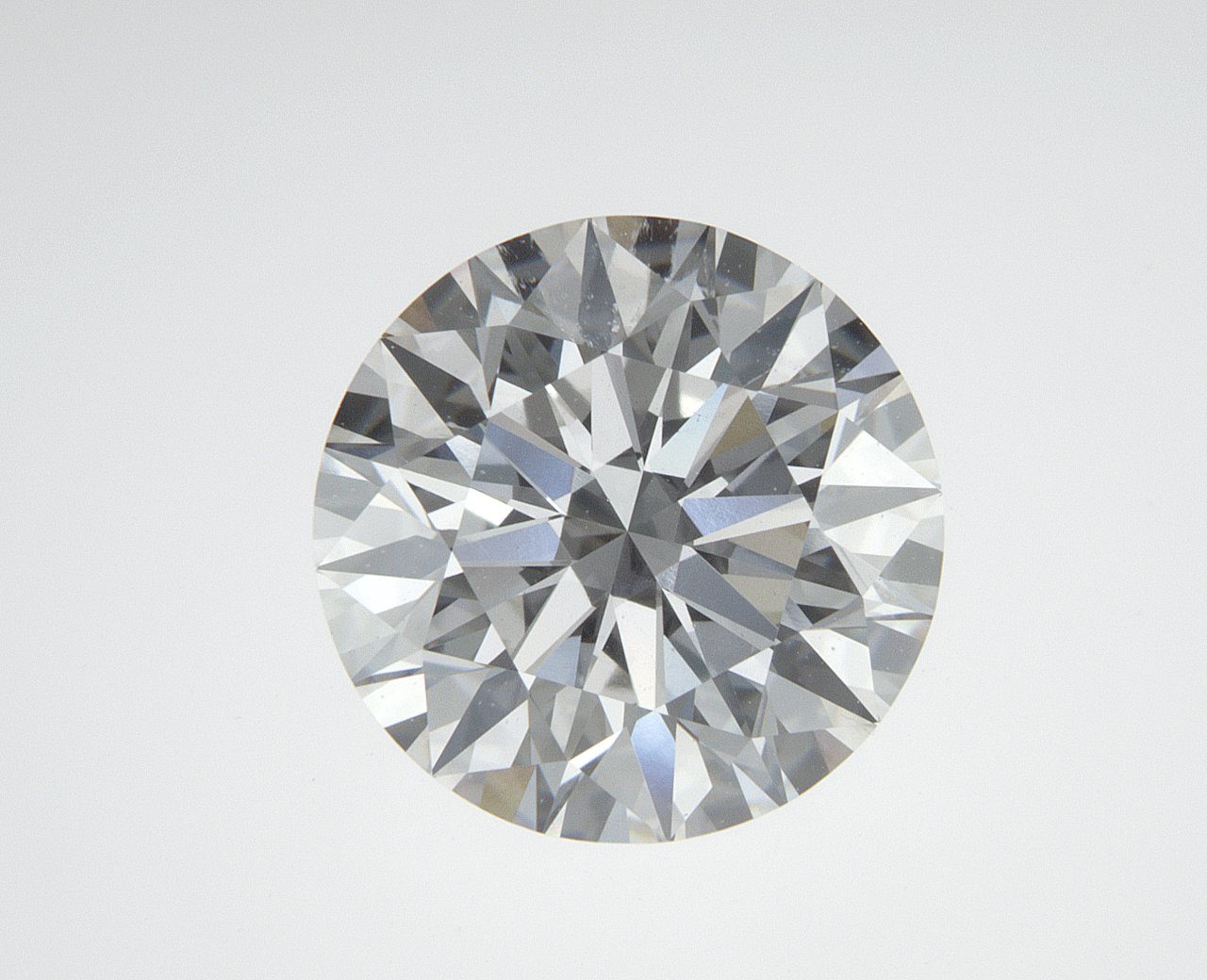 2.64 CT Round Lab-Grown Diamond Surrey Vancouver Canada Langley Burnaby Richmond