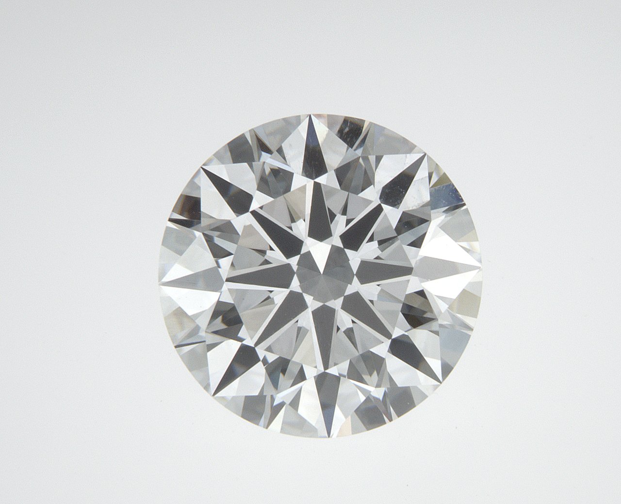 2.56 CT Round Lab-Grown Diamond Surrey Vancouver Canada Langley Burnaby Richmond