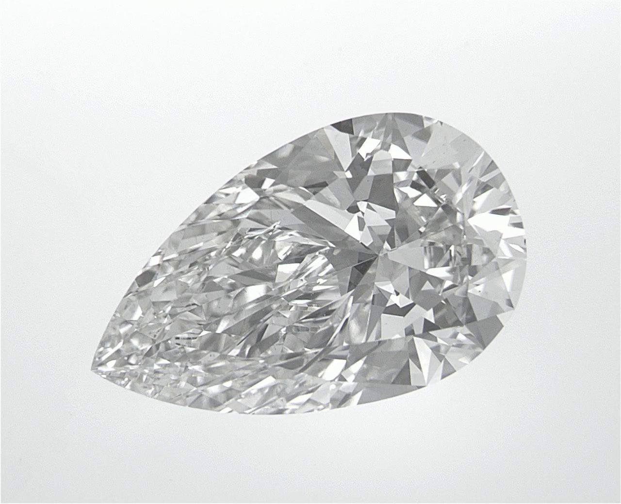 4.36 CT Pear Lab-Grown Diamond Surrey Vancouver Canada Langley Burnaby Richmond