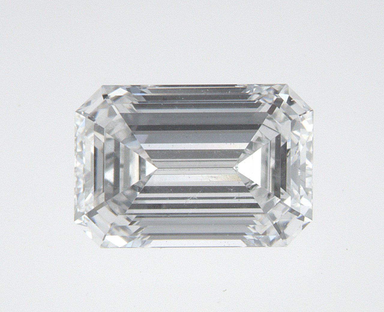 0.96 CT Emerald Lab-Grown Diamond Surrey Vancouver Canada Langley Burnaby Richmond