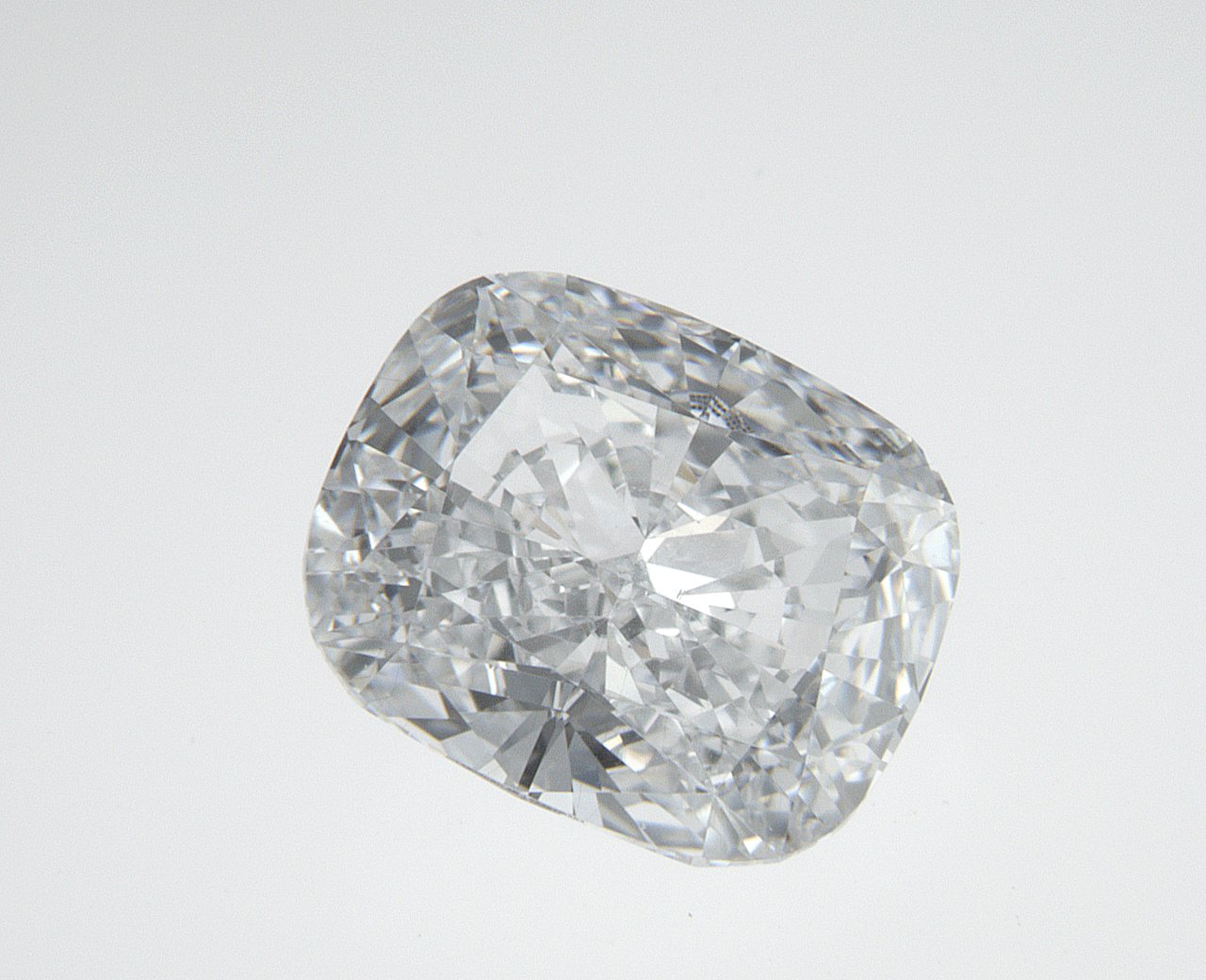 1.55 CT Elongatedcushion Lab-Grown Diamond Surrey Vancouver Canada Langley Burnaby Richmond