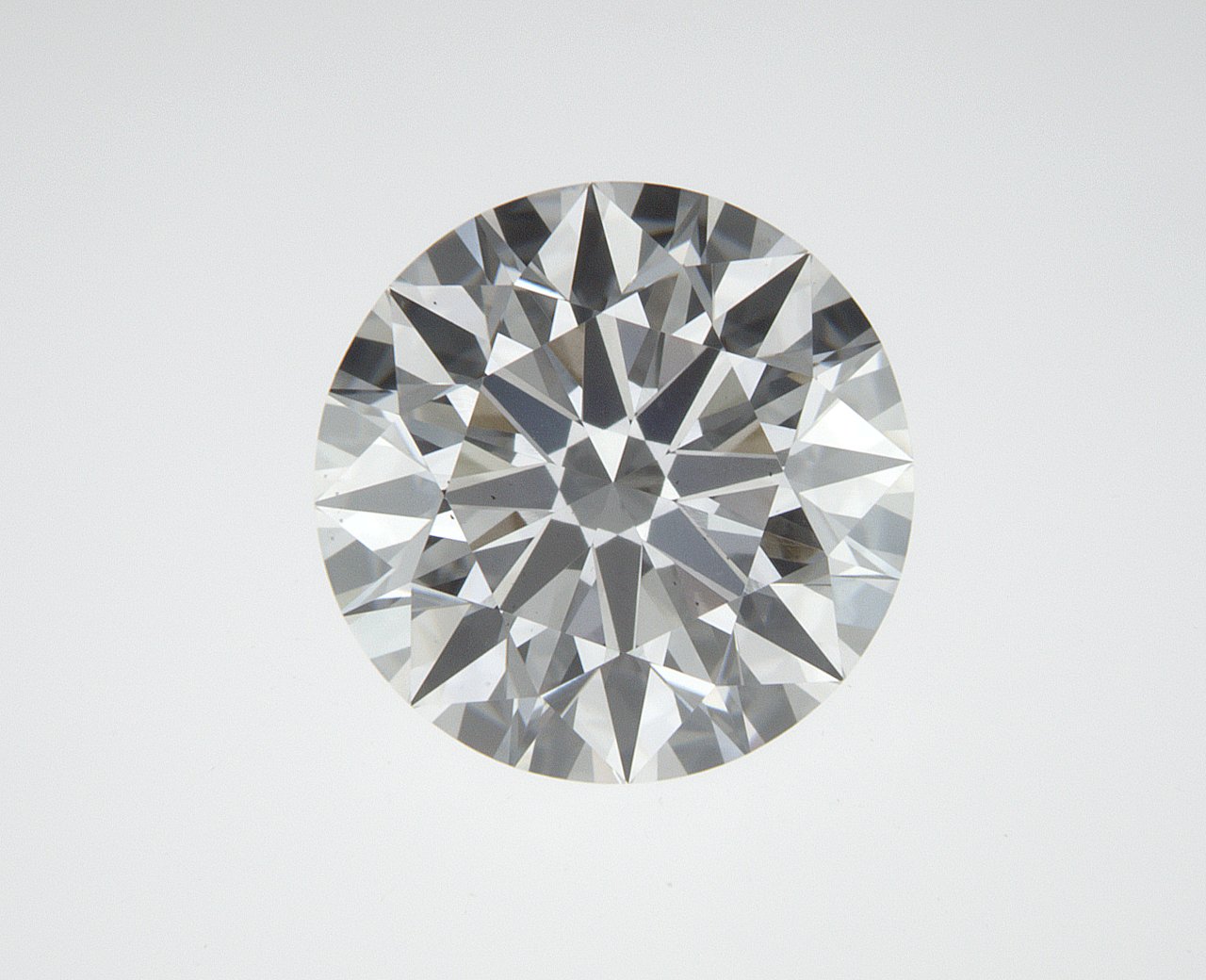 2.21 CT Round Lab-Grown Diamond Surrey Vancouver Canada Langley Burnaby Richmond