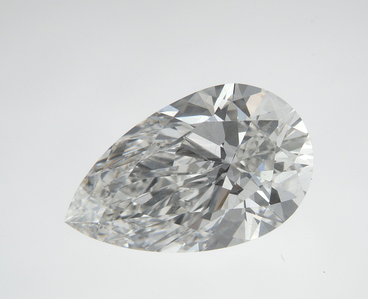 2.52 CT Pear Lab-Grown Diamond Surrey Vancouver Canada Langley Burnaby Richmond