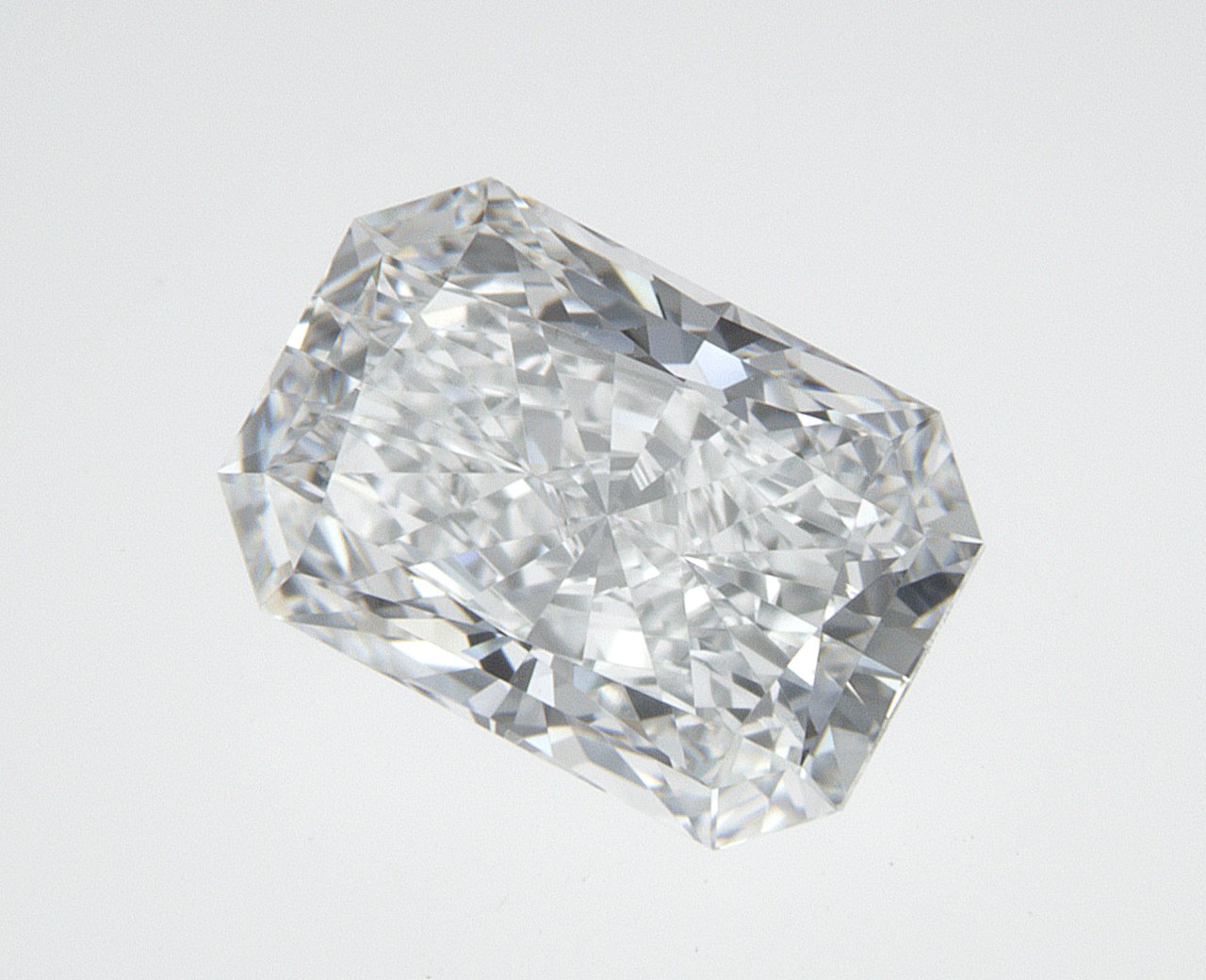 1.08 CT Radiant Lab-Grown Diamond Surrey Vancouver Canada Langley Burnaby Richmond