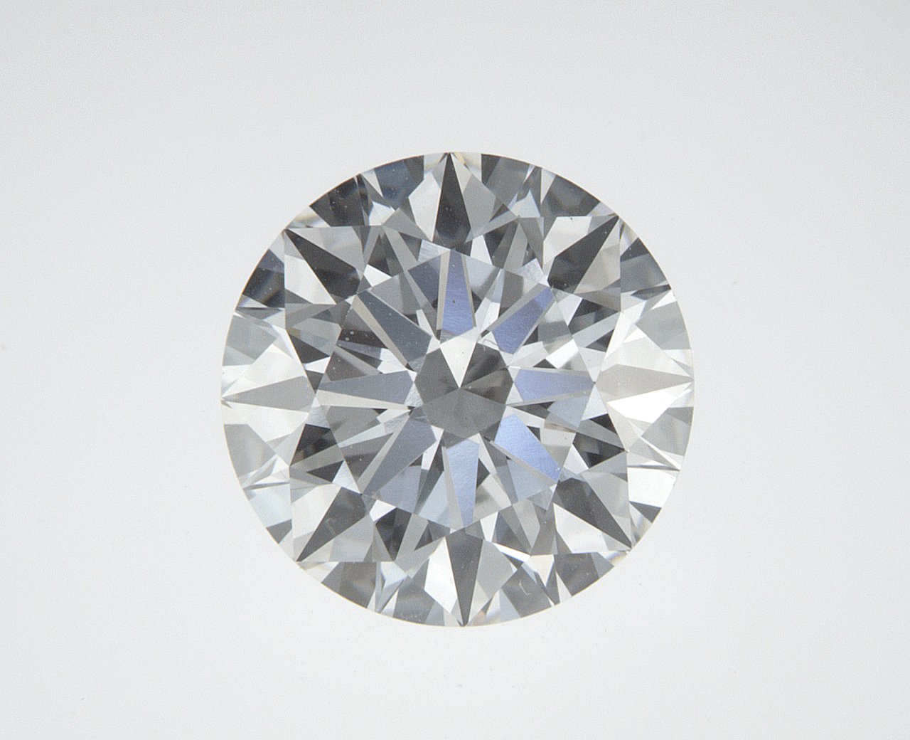 2.05 CT Round Lab-Grown Diamond Surrey Vancouver Canada Langley Burnaby Richmond