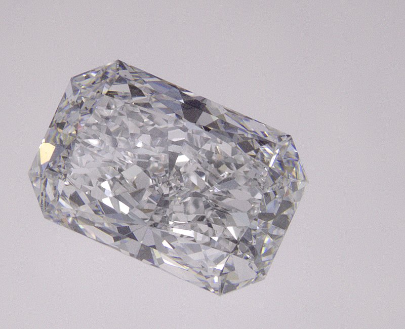 1.9 CT Radiant Lab-Grown Diamond Surrey Vancouver Canada Langley Burnaby Richmond