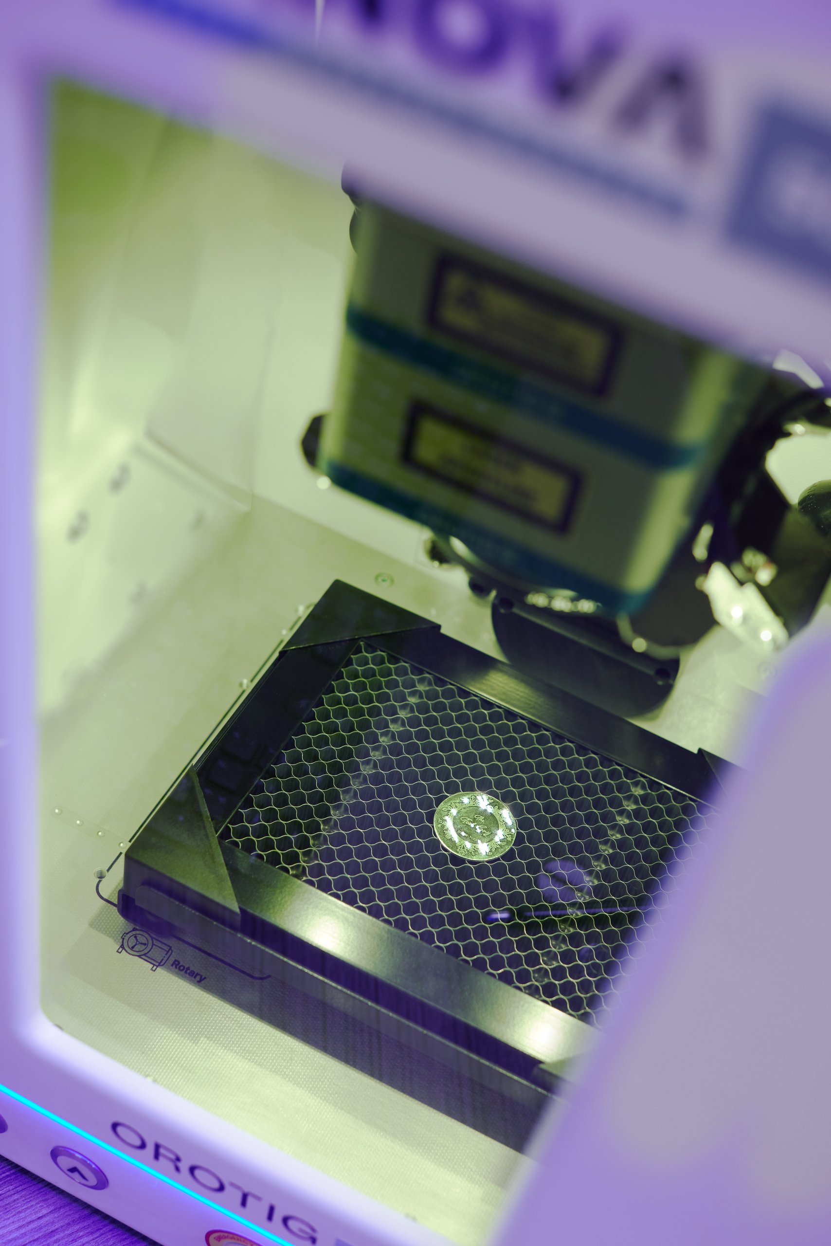 Canova laser engraver