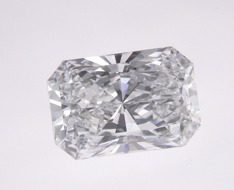 1.6 CT Radiant Lab-Grown Diamond Surrey Vancouver Canada Langley Burnaby Richmond