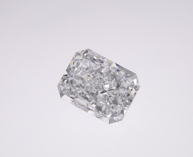 0.8 CT Radiant Lab-Grown Diamond Surrey Vancouver Canada Langley Burnaby Richmond