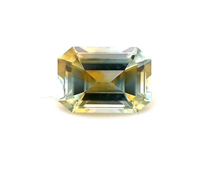 0.9 Carat Emerald Cut Diamond