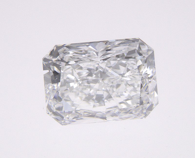 0.9 CT Radiant Lab-Grown Diamond Surrey Vancouver Canada Langley Burnaby Richmond