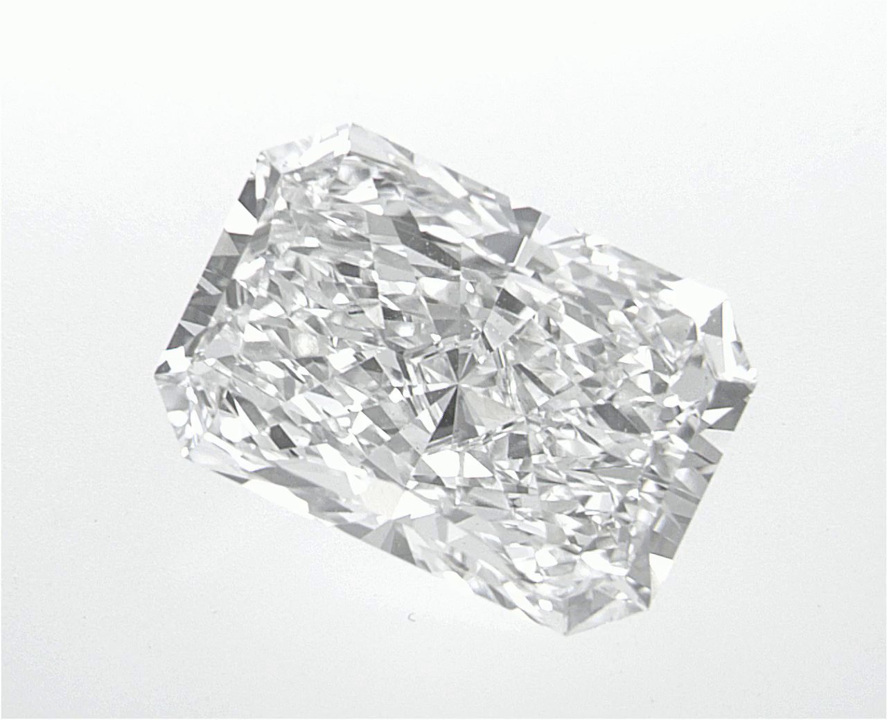 3.06 CT Radiant Lab-Grown Diamond Surrey Vancouver Canada Langley Burnaby Richmond